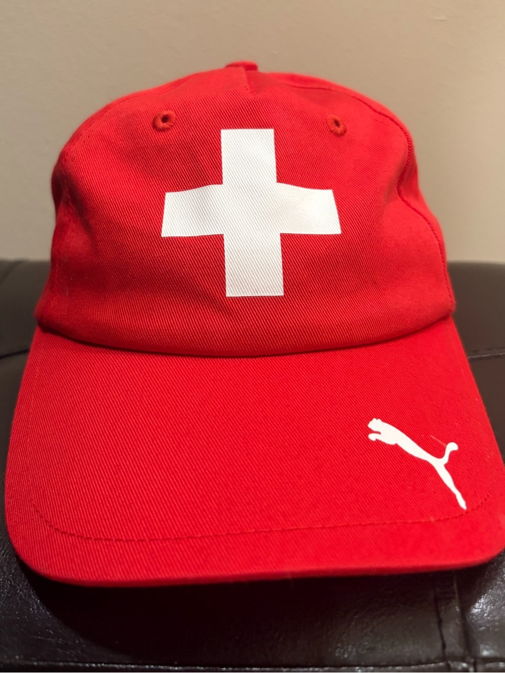 Puma Swiss football cap, OSFM, EUC